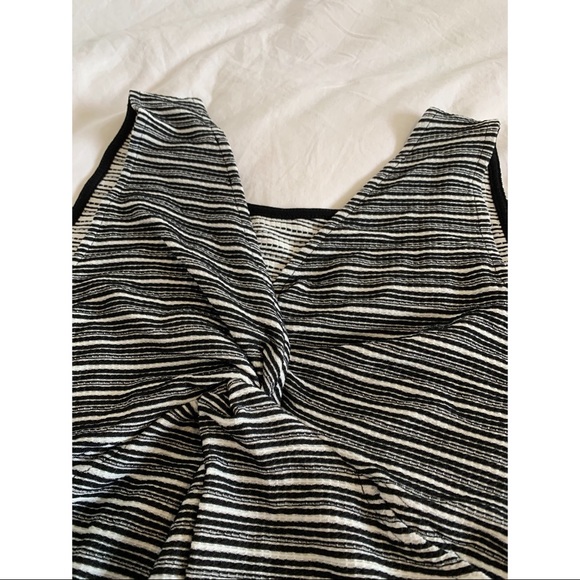 Twist Back Tank from Dynamite - Picture 5 of 7